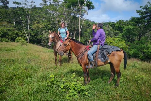 Finca 857 Acre con Recursos Hídricos