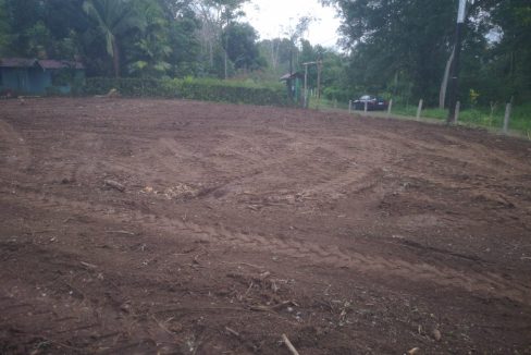 Construya casa de retiro en 1/2 acre