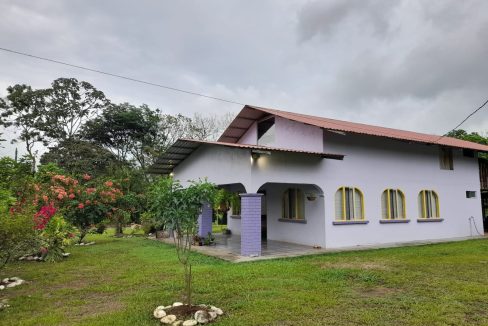 La Tigra San Carlos Pequeña Finca con Casa de 3 DORM y Cabaña